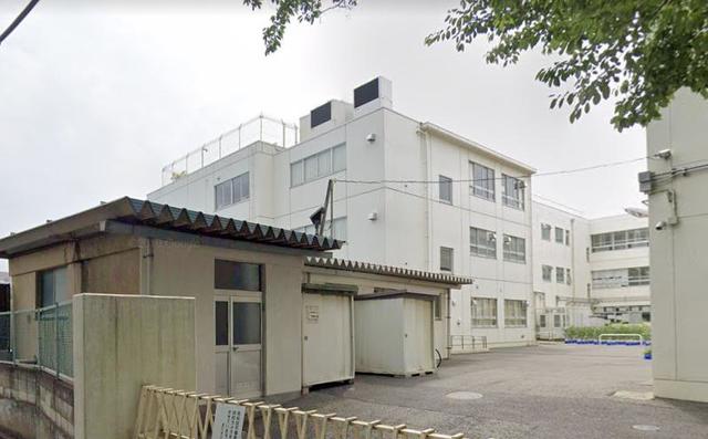 小学校　狛江市立和泉小学校（小学校）まで431m