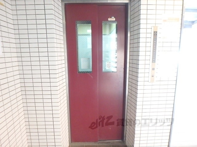 その他　エレベーター