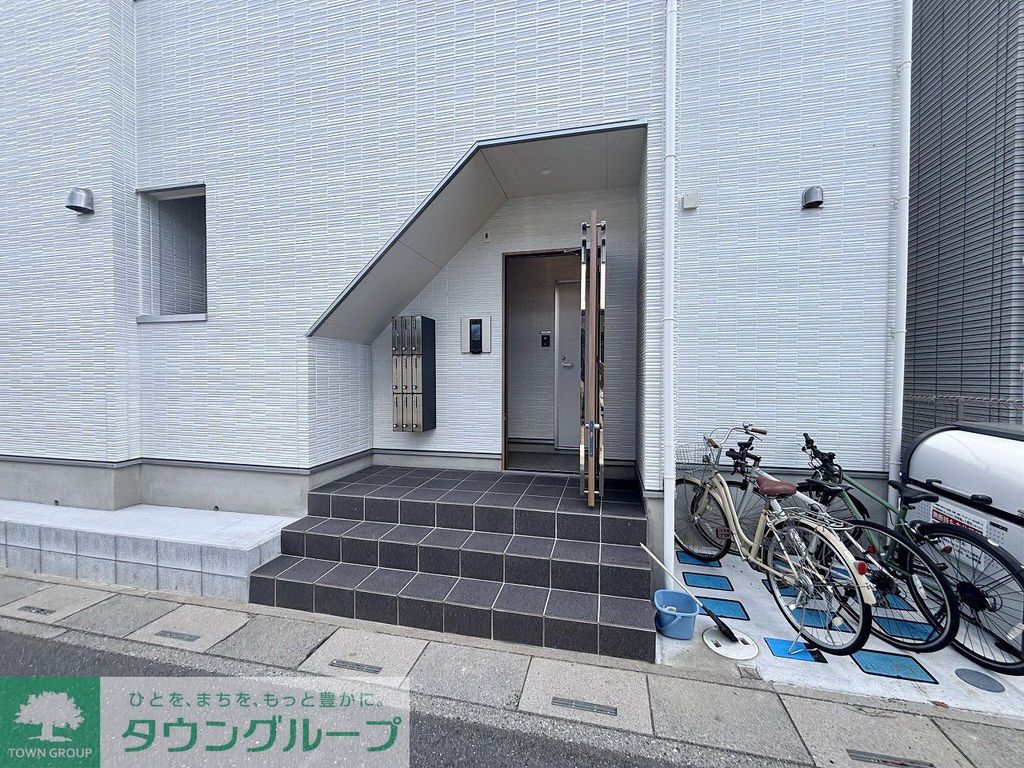 エントランス　駐車場