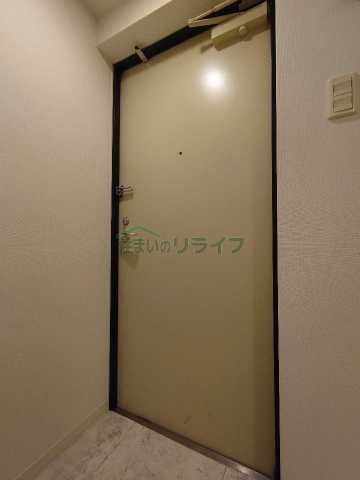 玄関　アムス四谷三丁目
