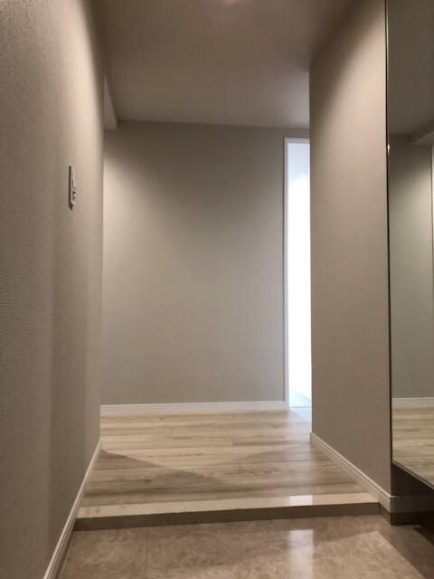 玄関　落ち着いた玄関です