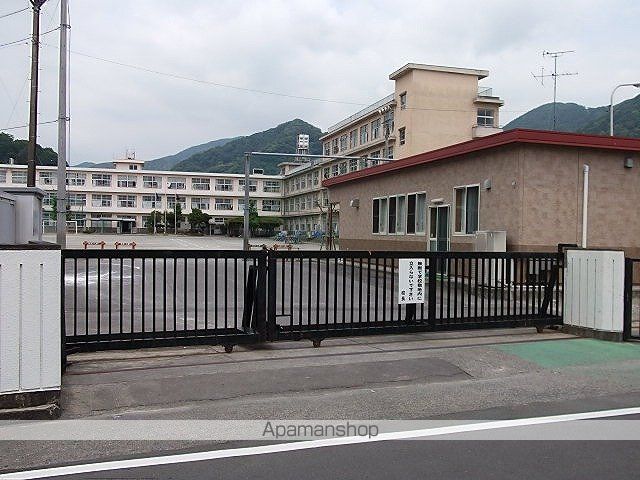 小学校　静岡市立長田西小学校（小学校）まで350m