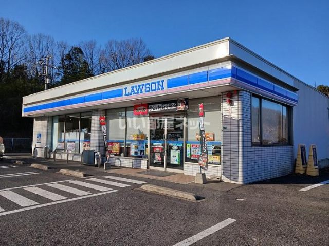 コンビニ　ローソン福山引野町南店（コンビニ）まで658m