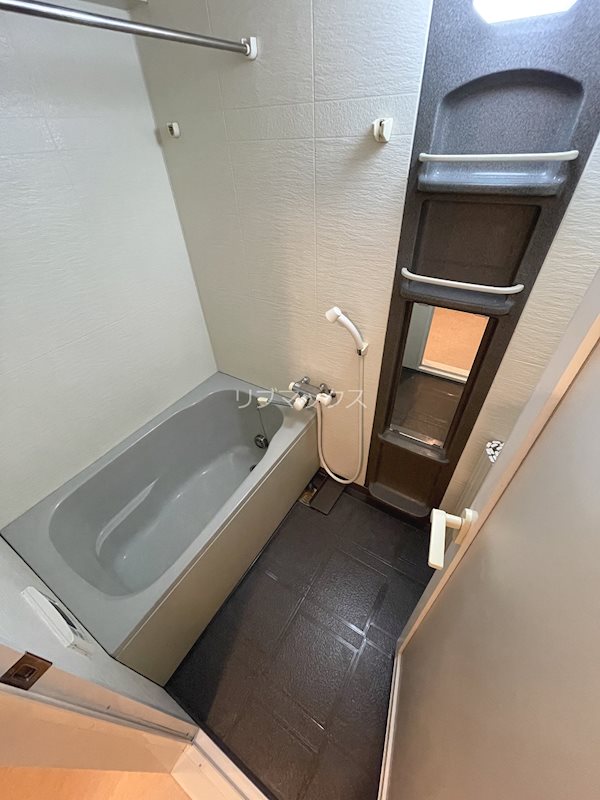 バス・シャワールーム　別部屋参考写真