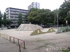 公園　十八条東公園（公園）まで990m