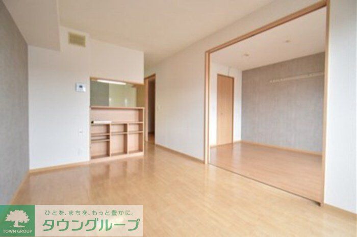 クレール秋桜の居間写真