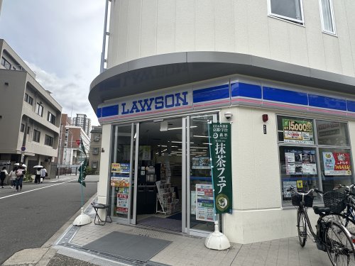 コンビニ　ローソン 大阪上本町七丁目東店（コンビニ）まで980m