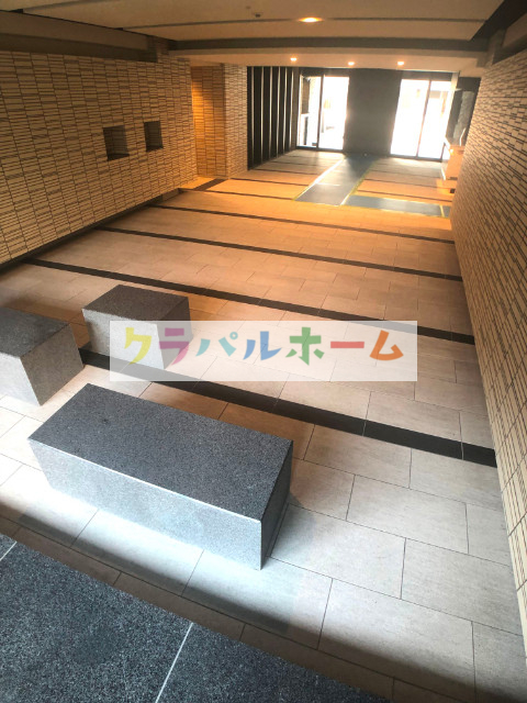 ロビー　宅配ボックス付き