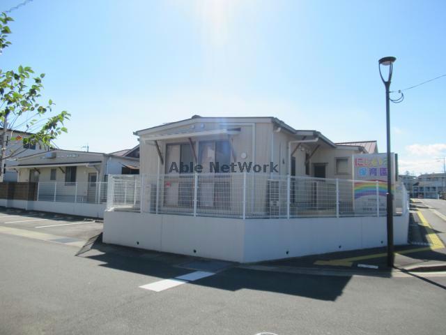 幼稚園・保育園　虹色保育園（幼稚園・保育園）まで939m