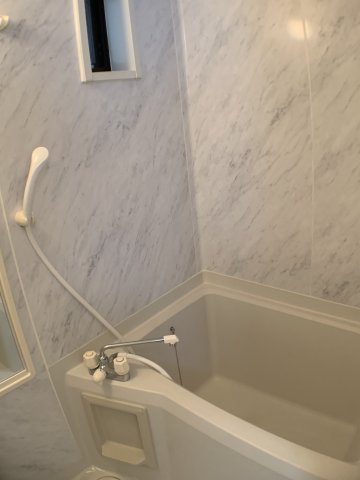 バス・シャワールーム　シンプルで使いやすい浴室です！