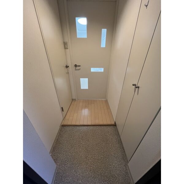 CREA北28条の玄関写真