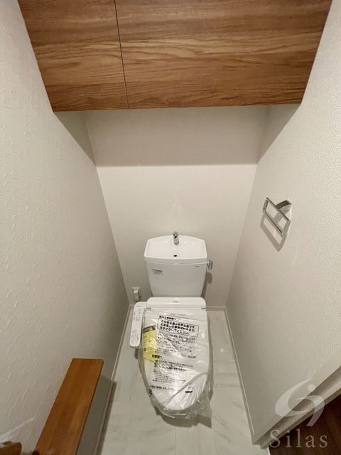 近鉄奈良線 東花園駅 徒歩14分 3階建 築2年のトイレ写真