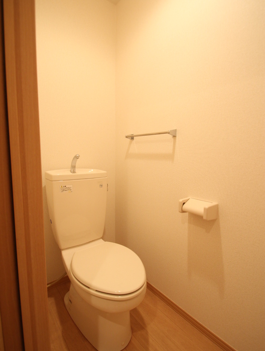 ＪＲ横浜線 相模原駅 徒歩10分 2階建 築22年のトイレ写真