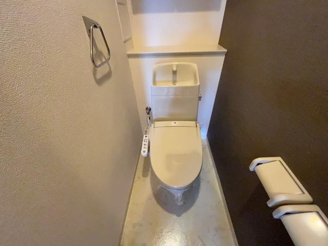 トイレ　シャワー付トイレ