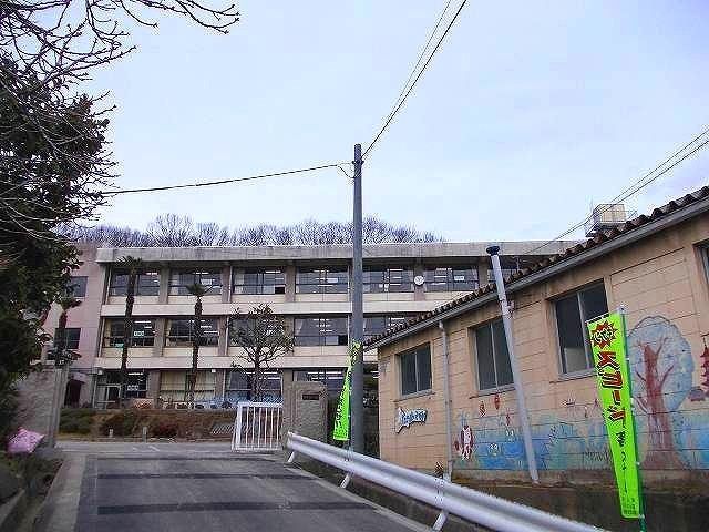 小学校　道上小学校（小学校）まで650m