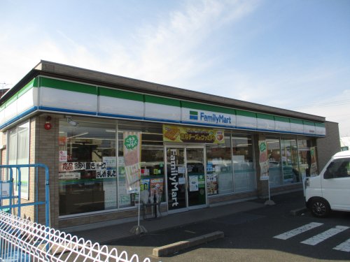 コンビニ　ファミリーマート　柳津丸野店（コンビニ）まで75m