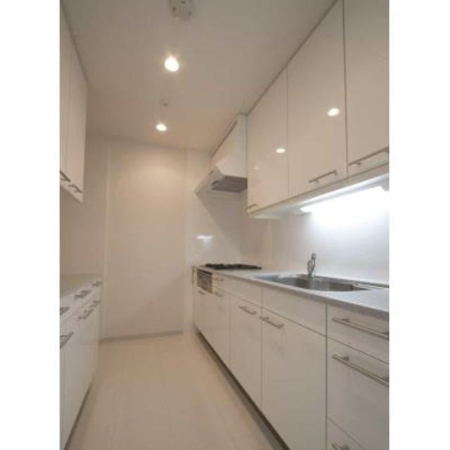 キッチン　※写真は同タイプ住戸です。