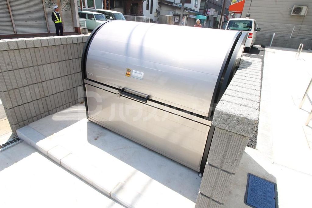 ＪＲ武蔵野線 船橋法典駅 徒歩8分 3階建 築10年の外観写真