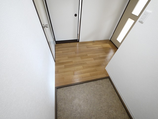 玄関　シンプルで使いやすい玄関です