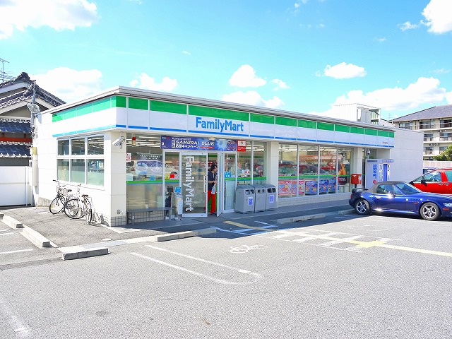 コンビニ　ファミリーマート　天理勾田町店（コンビニ）まで265m