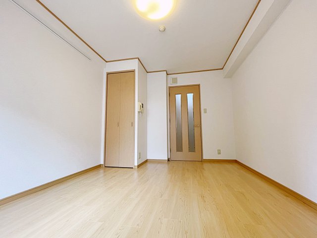 名鉄常滑線 道徳駅 徒歩8分 5階建 築22年の内装写真
