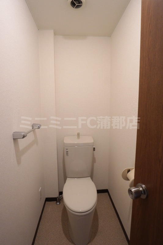アーバン深田のトイレ写真