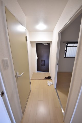 玄関　※別号室参考画像