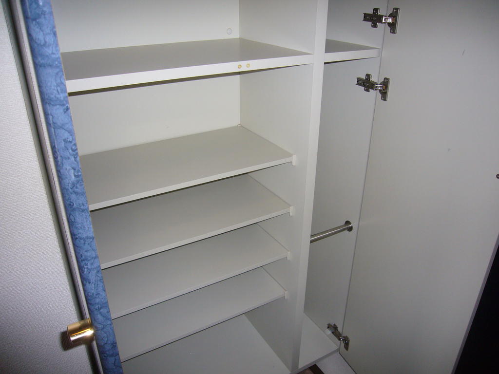 プルーリオン本町の玄関写真
