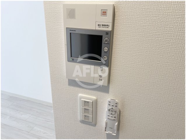 セキュリティ　エステムコート難波VIIビヨンド　TVモニター付きインターホン