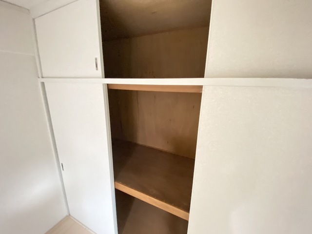 収納　写真は違う号室です。