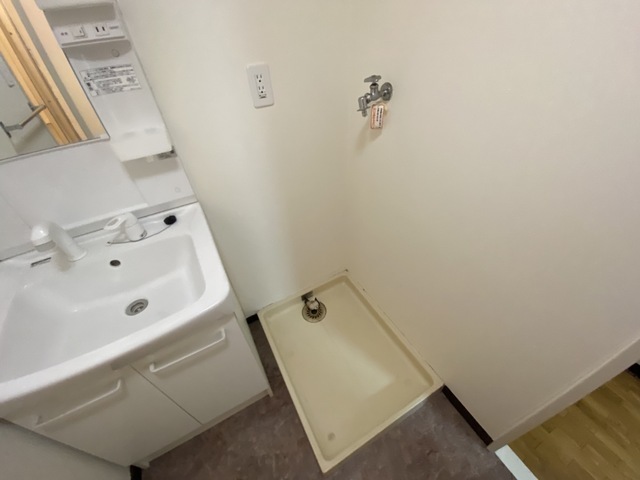 その他　写真は違う号室です。