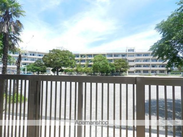 小学校　新浜小学校（小学校）まで548m