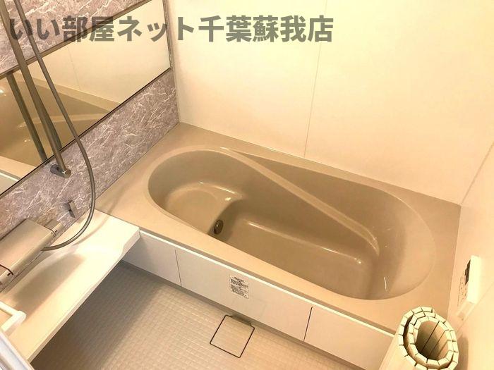 バス・シャワールーム　お風呂で日々の疲れを落としましょう
