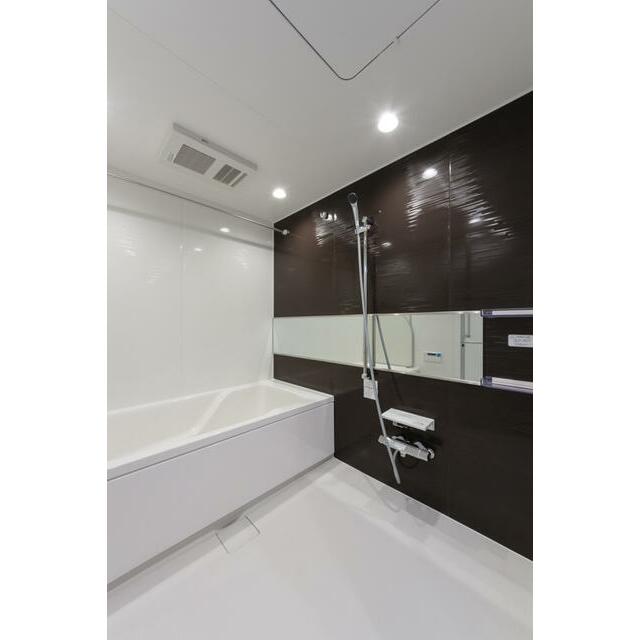 バス・シャワールーム　※写真は同タイプ住戸です。