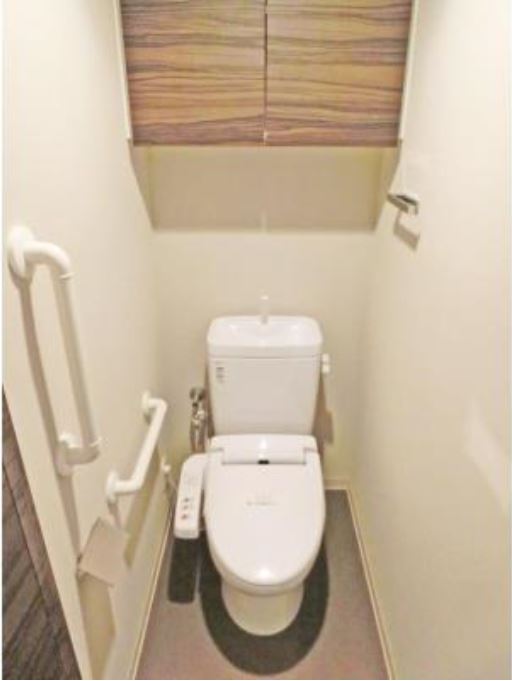 都営三田線 西巣鴨駅 徒歩10分 16階建 築17年のトイレ写真
