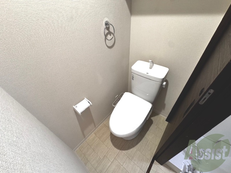 トイレ　トイレは、シャワートイレとなっております。
