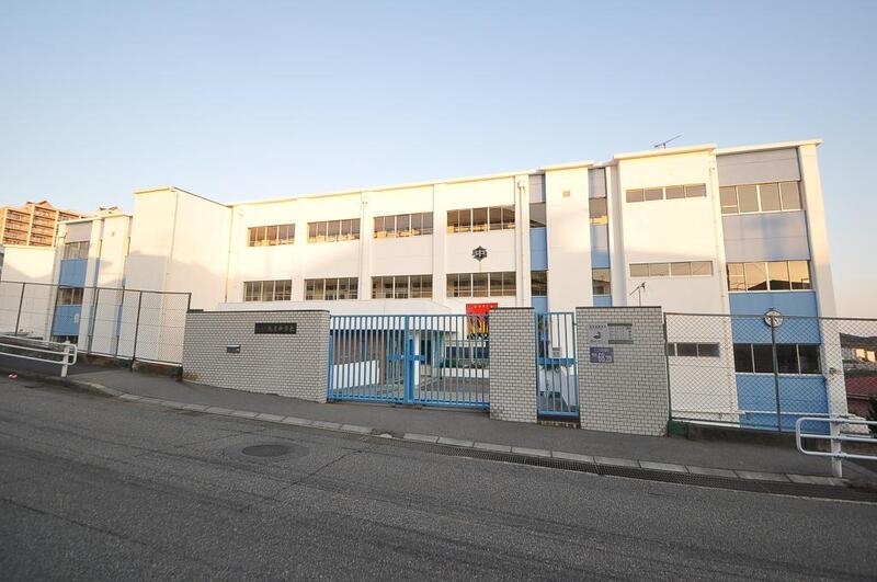 中学校　神戸市立 塩屋中学校（中学校）まで1480m