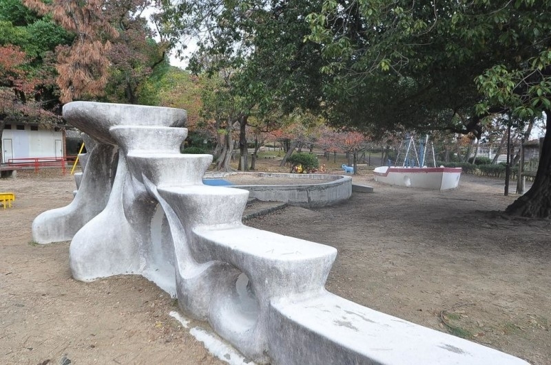公園　須磨浦山上遊園（公園）まで1909m
