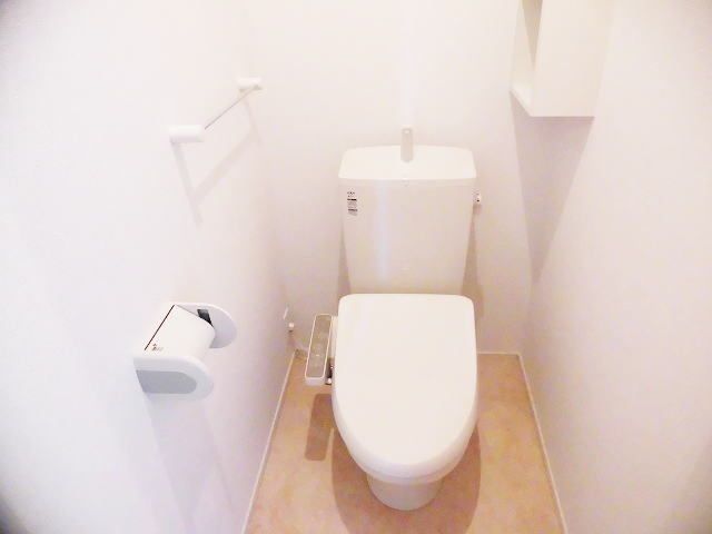 サンヒルズ・ラフォーレIIのトイレ写真