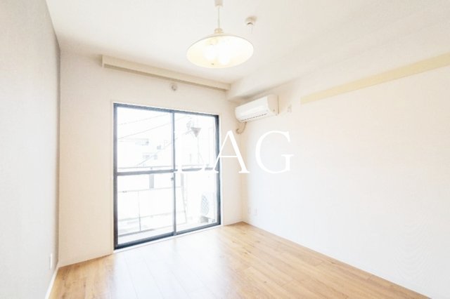 居室・リビング　洋室のお部屋です。