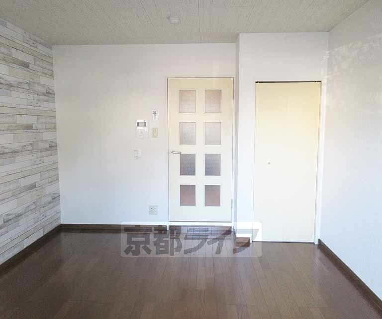 居室・リビング　落ち着いたお部屋です・