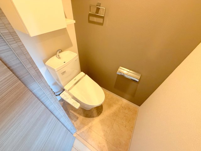 トイレ　綺麗なトイレにはウォシュレット標準装備です。