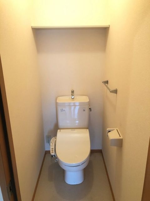 ラフィネ安芸 弐番館のトイレ写真