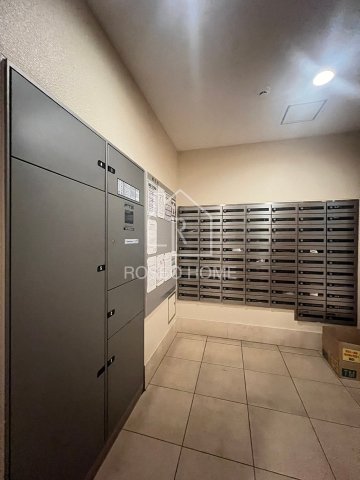 地下鉄御堂筋線 本町駅 徒歩3分 15階建 築12年の外観写真