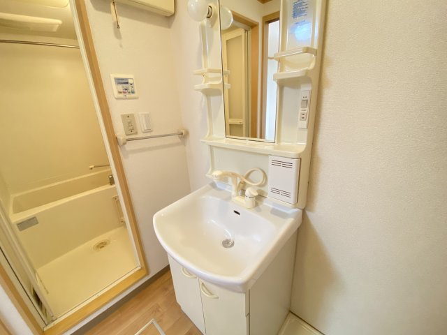 トイレ　シャワー付トイレ