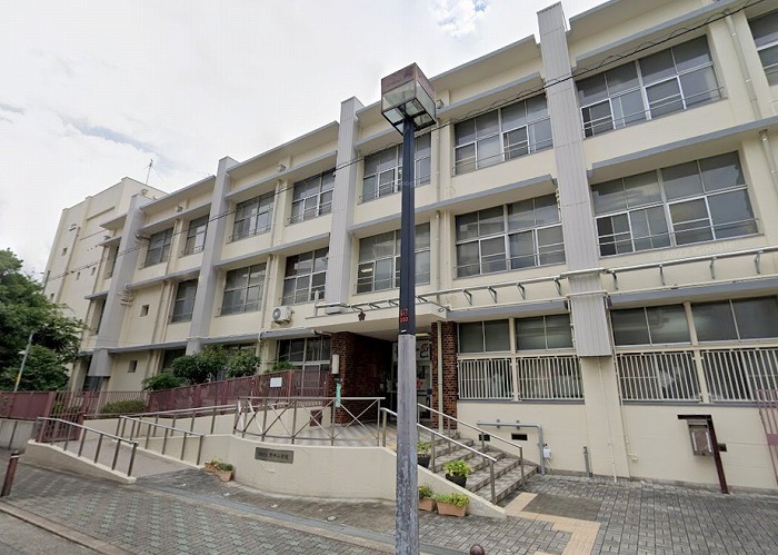 小学校　大阪市立野中小学校（小学校）まで326m