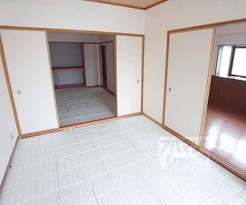 エミネンス善の居間写真