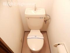 トイレ　コンパクトで使いやすいトイレです