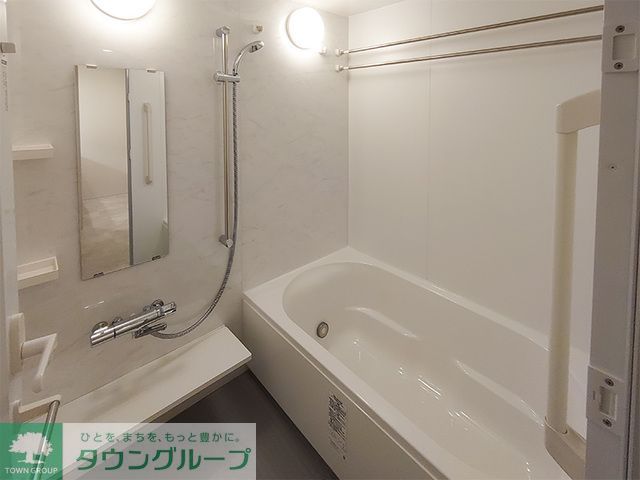 バス・シャワールーム　※写真は同タイプ住戸です。