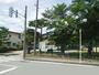 小学校　致芳小学校（小学校）まで350m